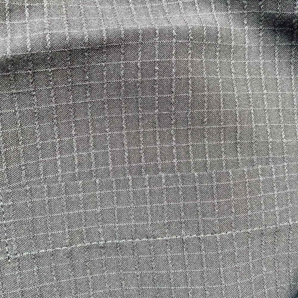 Van Heusen Grey waffle Long Sleeve Button Down Dress Shirt size 15-15.5 - Picture 4 of 5